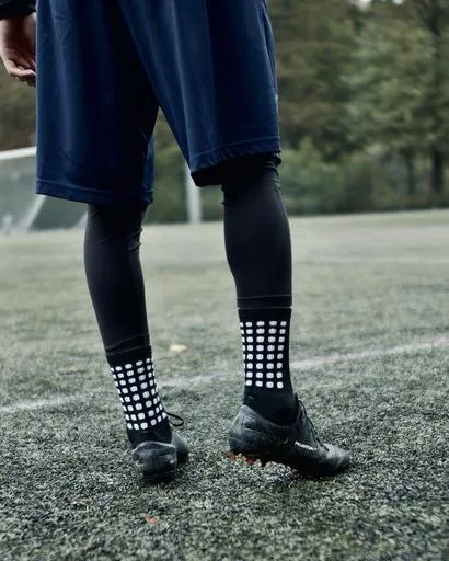 Performanc3Plus Grip Socks - black